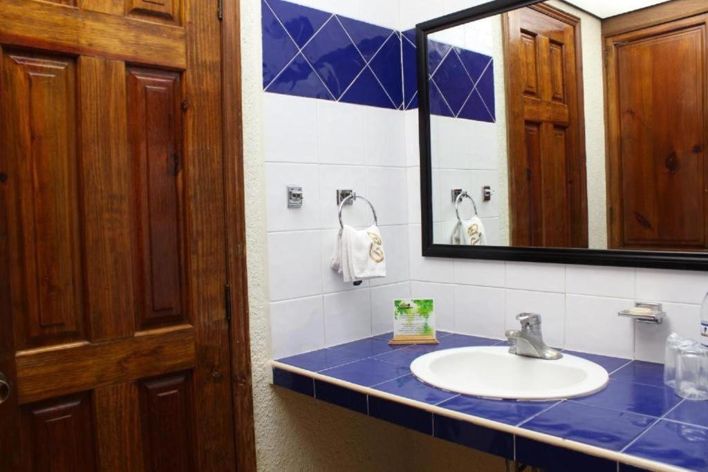 Hotel Oaxaca Dorado Экстерьер фото
