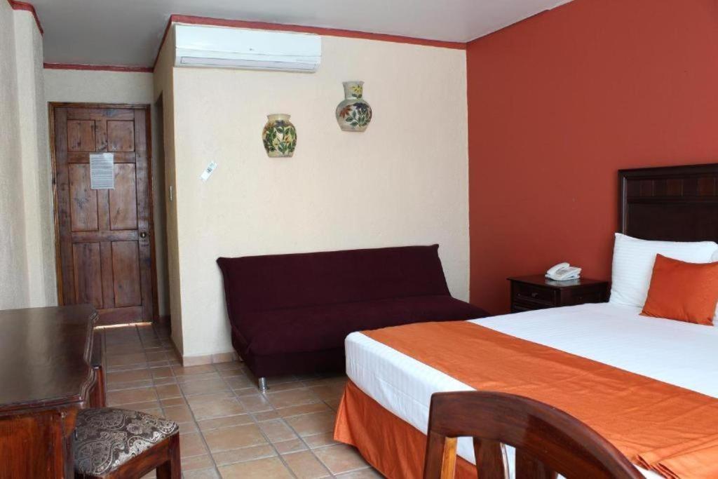 Hotel Oaxaca Dorado Экстерьер фото